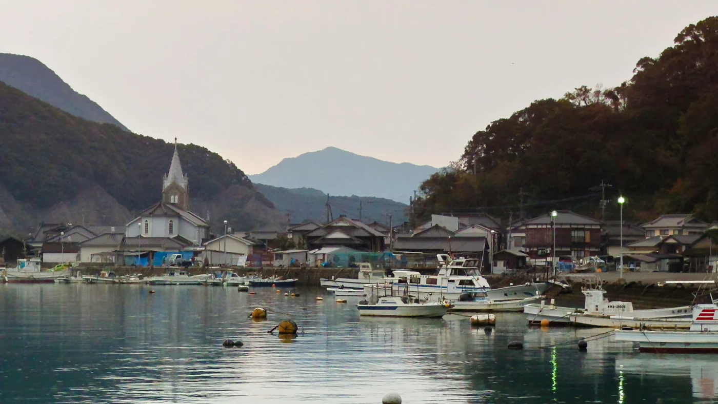 熊本縣天草市世界遺產崎津集落｜野生海豚近距離觀察・板前壽司饗宴