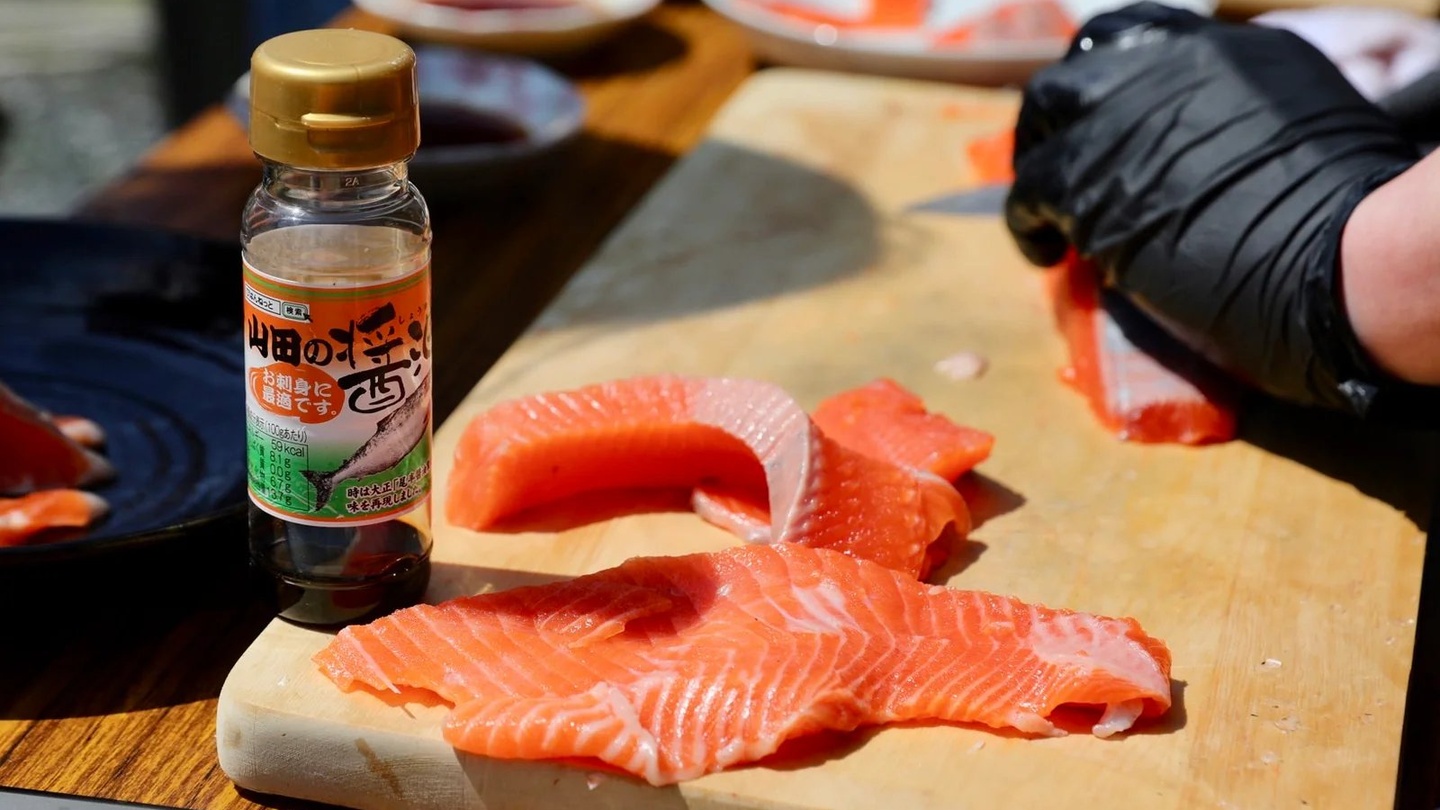 大槌｜桃畑鮭魚工坊：淡水養殖見學、親手釣魚與分切教學・現烤鮭魚料理三合一體驗 041