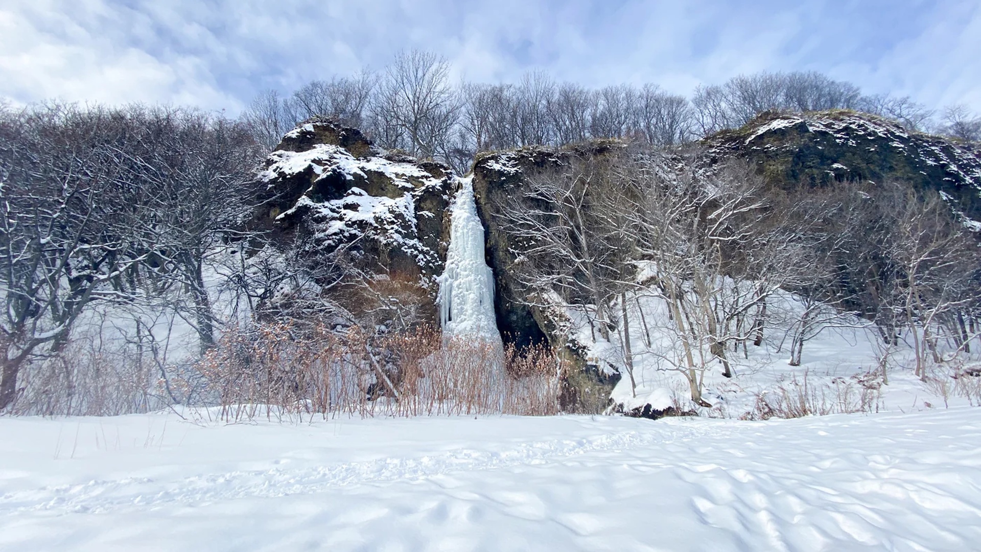 北海道網走流冰與神祕冰瀑雪鞋冒險｜直擊冬季限定的壯觀冰瀑